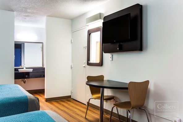 Motel 6/Studio 6 Offered Unencumberedby Debt and Management: 1513 Lafayette Pkwy, Lagrange, GA 30241